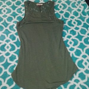 NWOT - SO brand lace tank